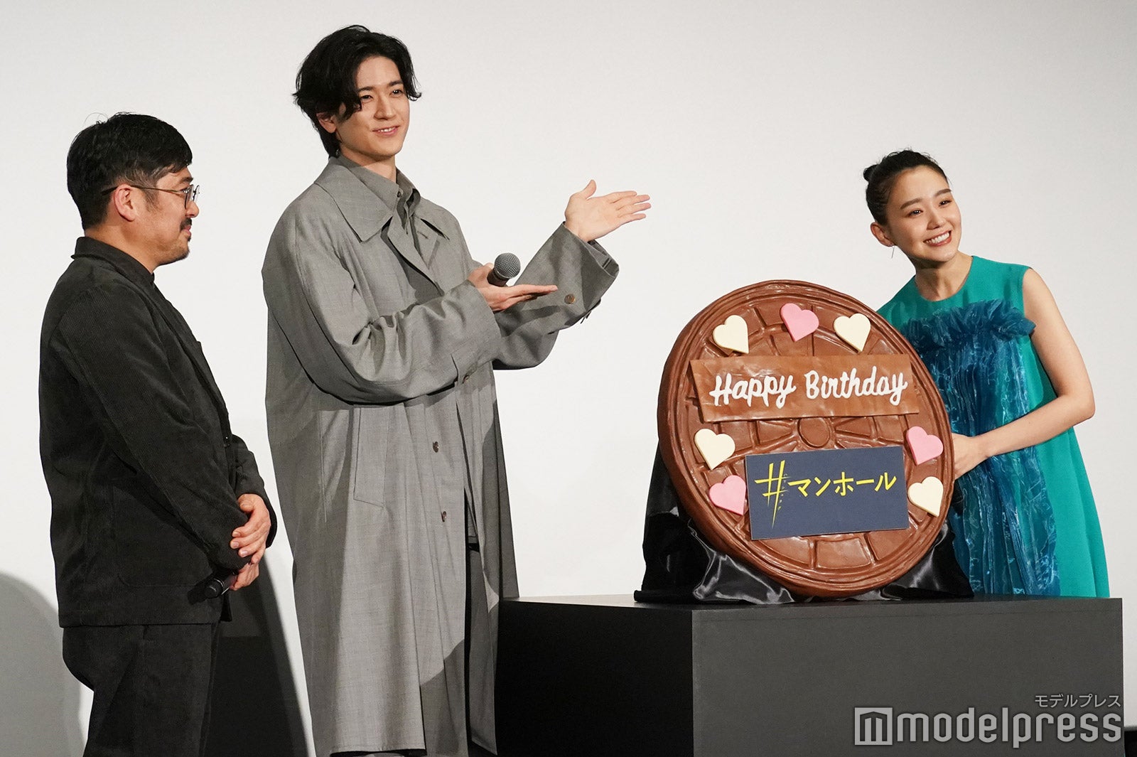 熊切和嘉監督、中島裕翔、奈緒（C）モデルプレス