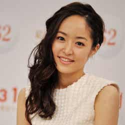 紅組司会者をつとめる井上真央