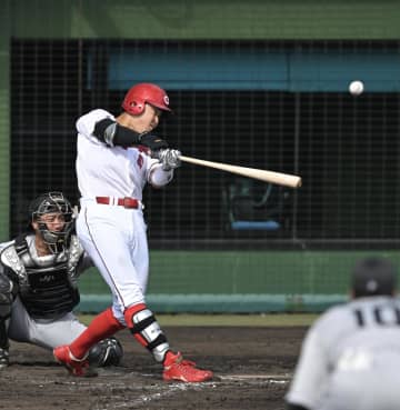 広島 ドラ1・平川が対外試合初本塁打！推定125メートル弾で圧巻のパワー見せる 新井監督も満面の笑み