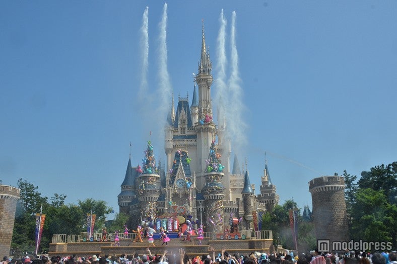 「爽涼鼓舞(そうりょうこぶ)“THE EMBU”」／東京ディズニーランド