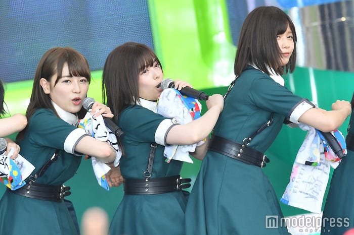 守屋茜、齋藤冬優花、渡邉理佐(C)モデルプレス