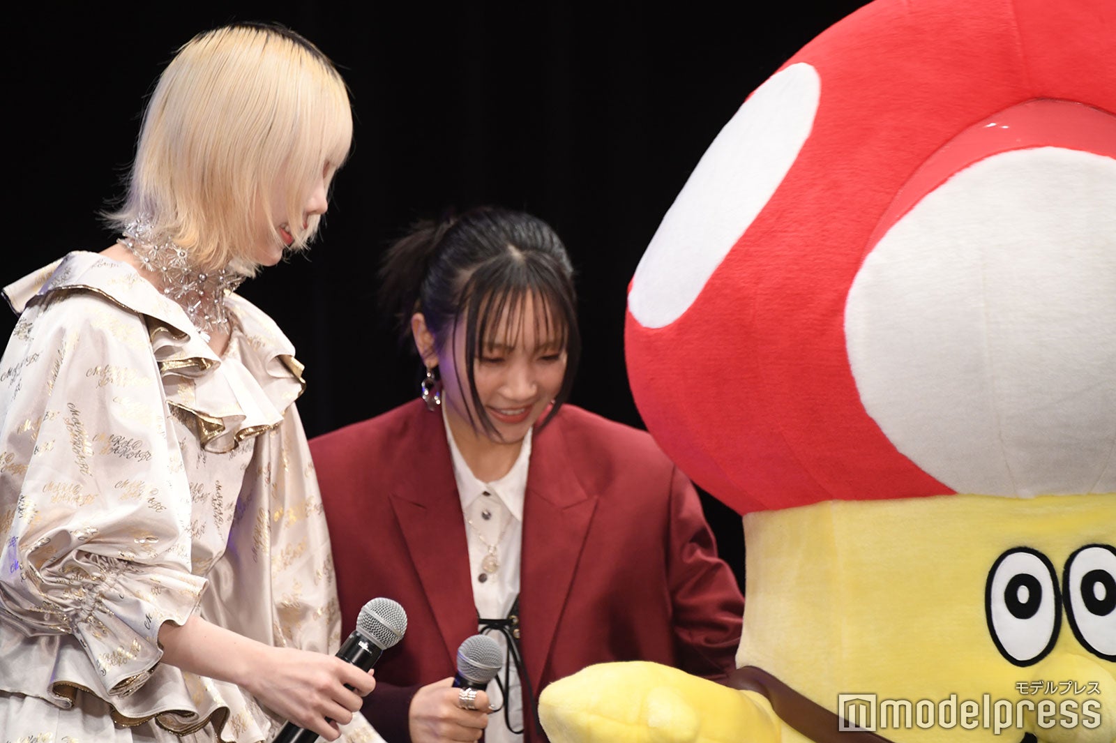 あの、幾田りら、イソベやん（C）モデルプレス