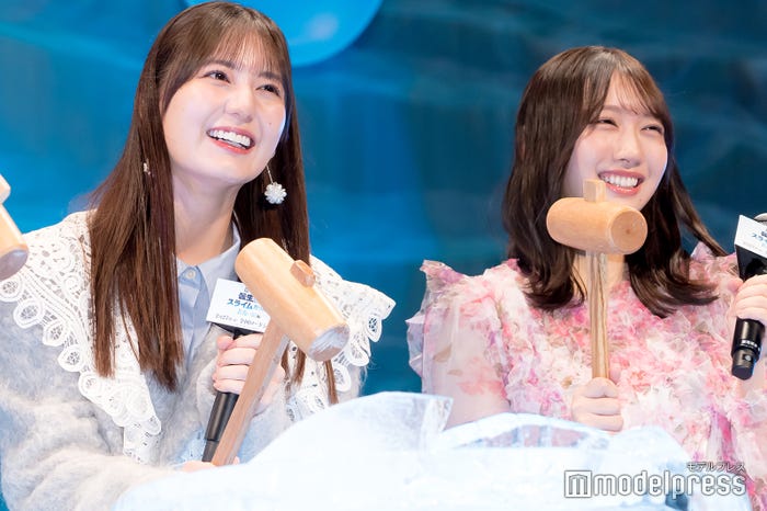 小坂菜緒、藤嶌果歩(C)モデルプレス