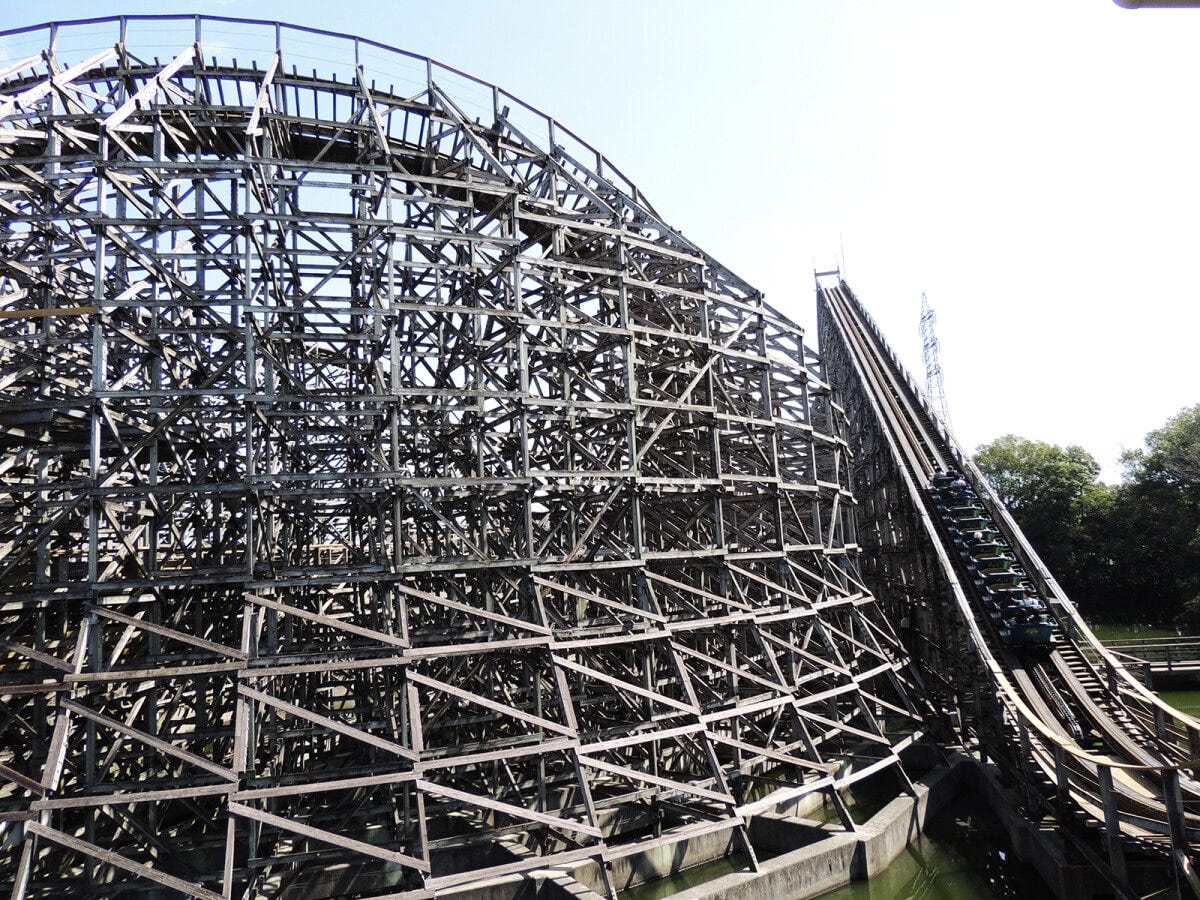 上りはけっこう速いスピードで進んでいきます