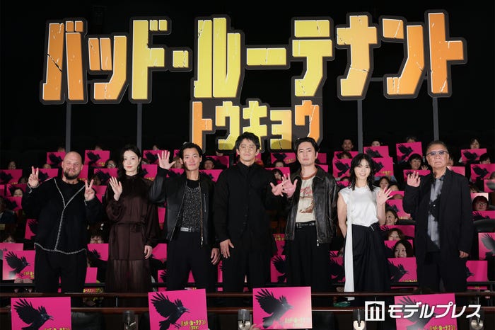 サム・プレスマン、向里祐香、野村周平、小栗旬、間宮祥太朗、西野七瀬、三池崇史監督(C)モデルプレス