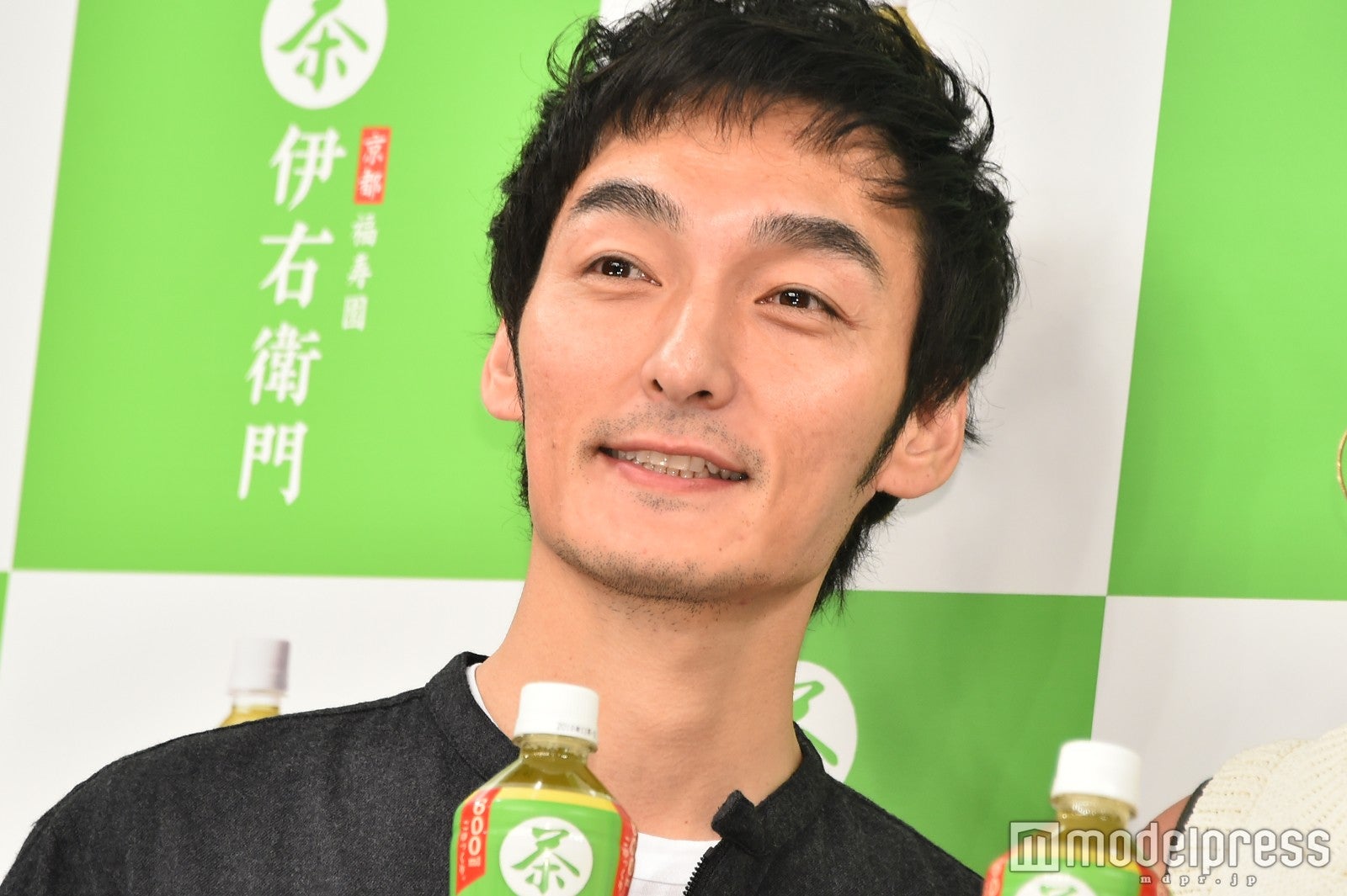 草なぎ剛（C）モデルプレス