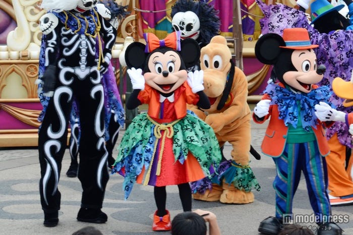 新プログラム「ウェルカム・スケルトン・フレンズ」/ミニー