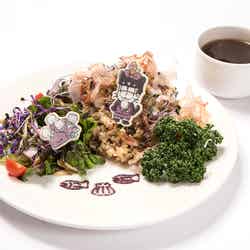 一松×ニャニィニュニェニョン ニェこまんま風海鮮バターライス¥1,480(税抜)(C)1976,1979,1984,1988,1996,2017 SANRIO CO.,LTD.