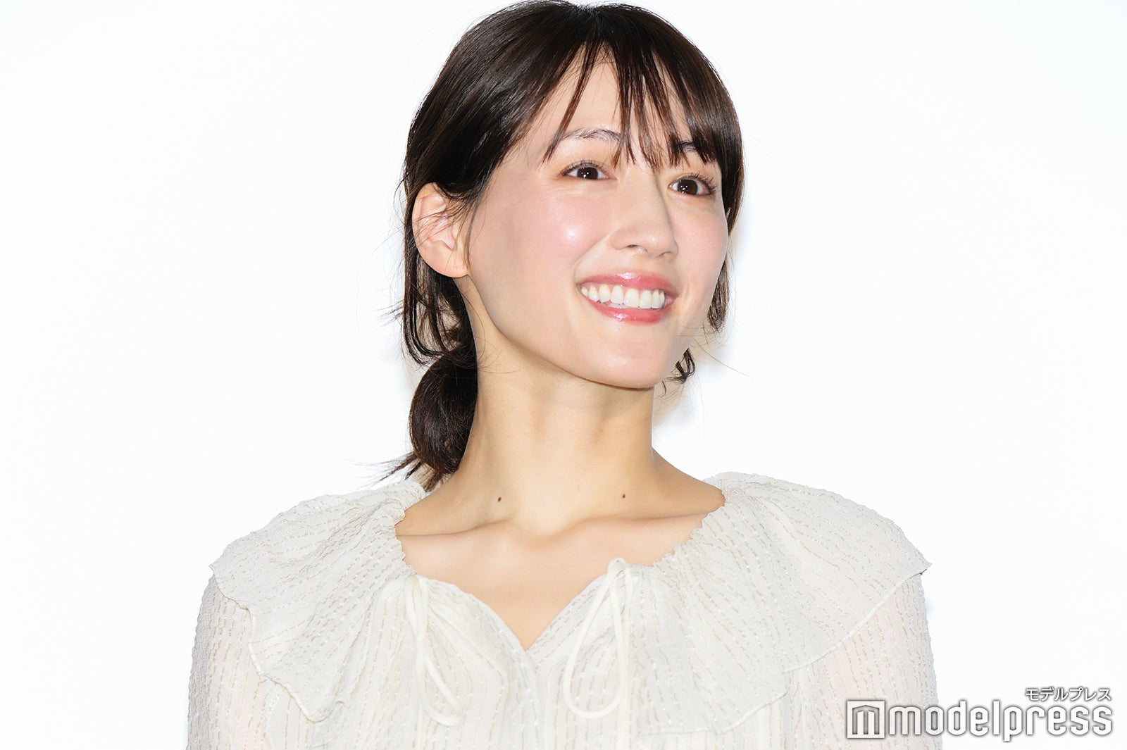 綾瀬はるか（C）モデルプレス