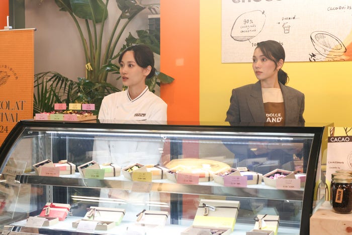 山下美月、二階堂ふみ「Eye Love You」第3話より(C)TBS