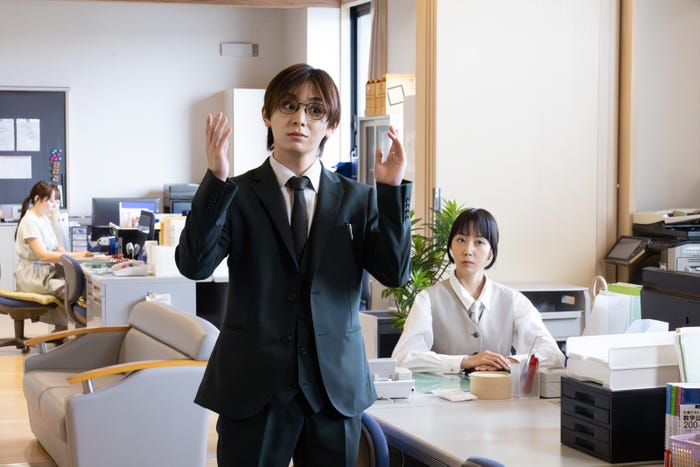 山田涼介、木南晴夏「ビリオン×スクール」第9話より(C)フジテレビ