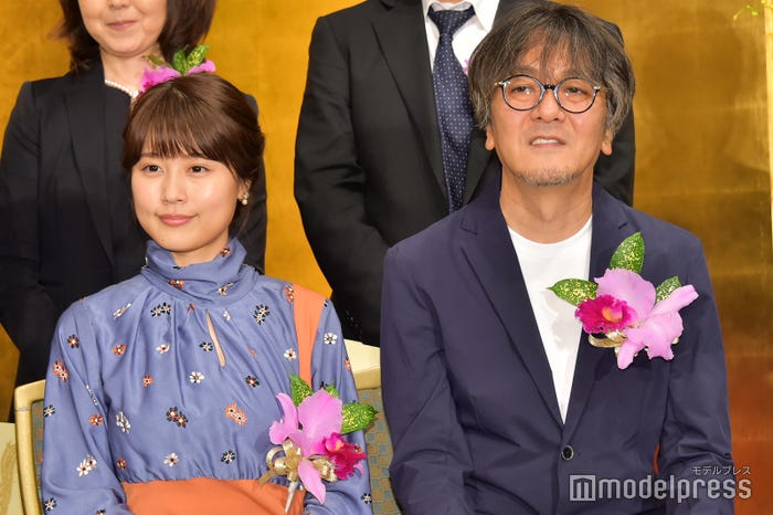 有村架純、岡田惠和氏(C)モデルプレス