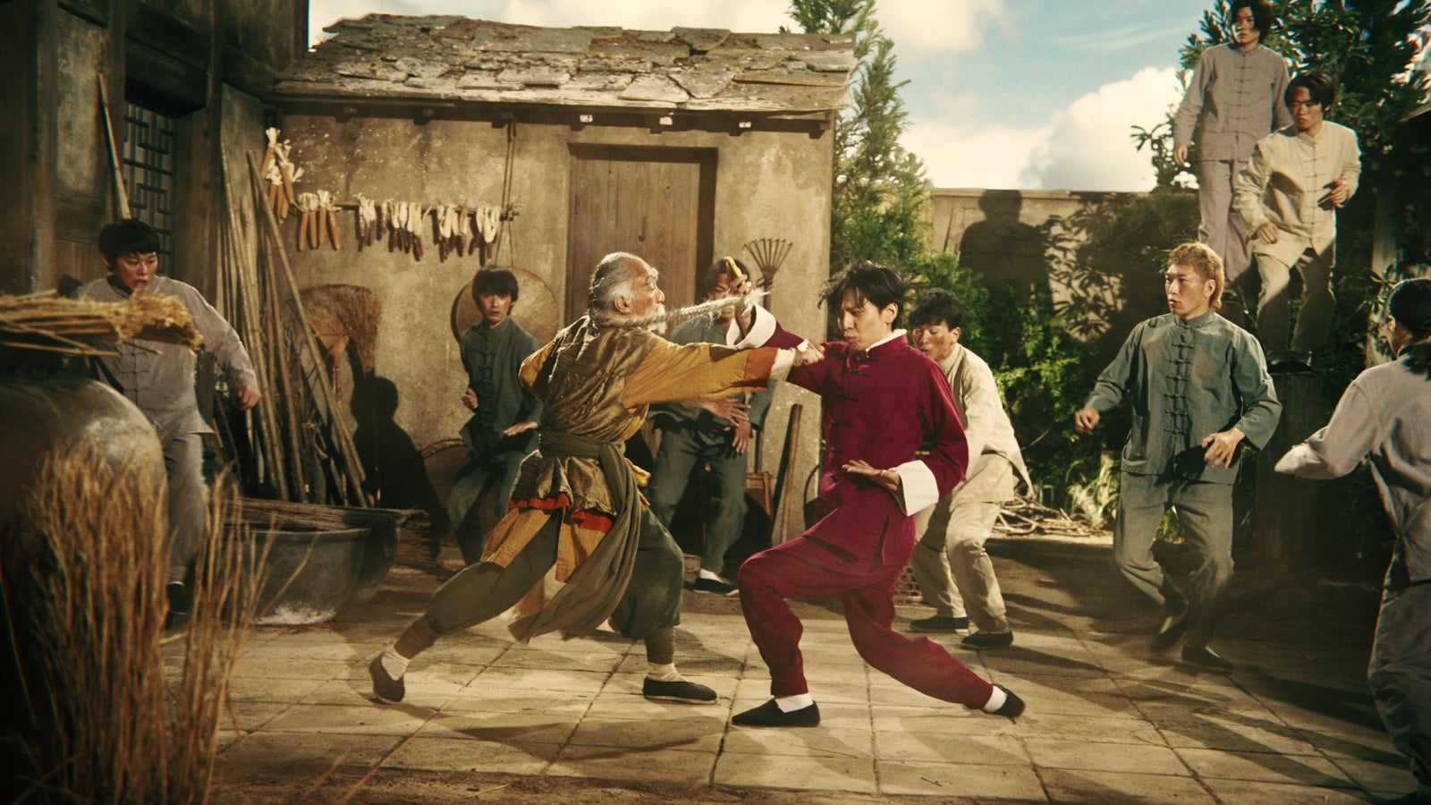 生田斗真出演の新CM「ヒッパリー・カンカン～師匠と弟子～」篇より（提供写真）