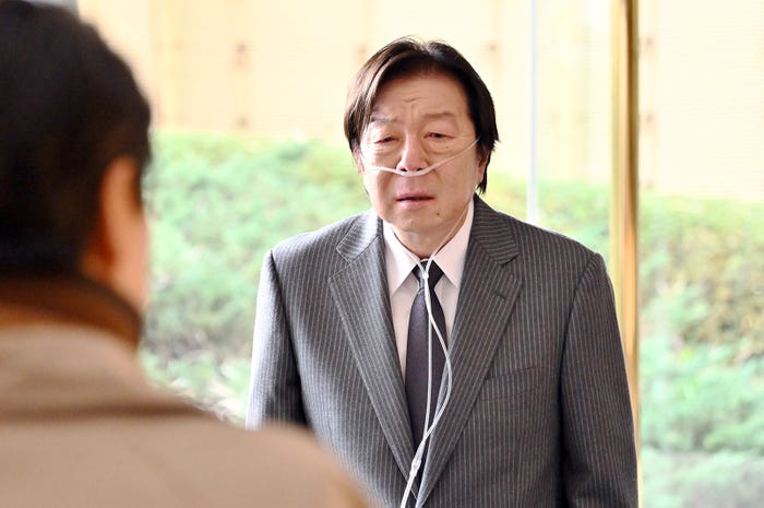 古田新太「不適切にもほどがある!」第4話より(C)TBS