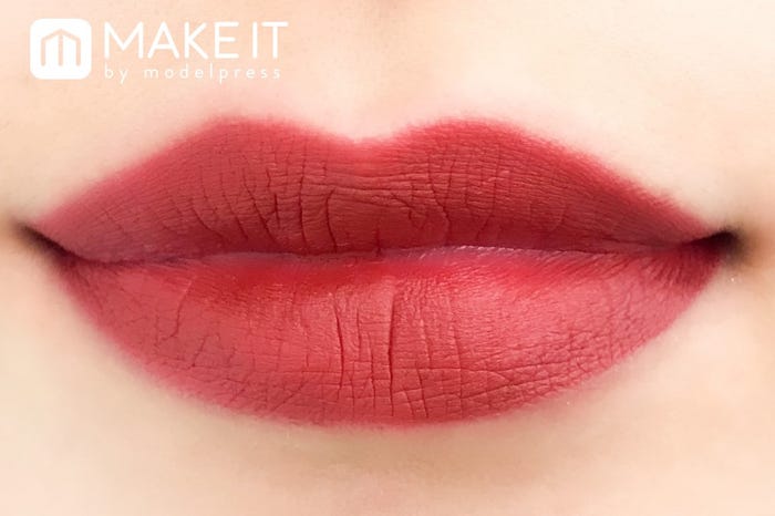 ルージュ アンリミテッド アンプリファイド マット/AM RD 195使用 (C)メイクイット