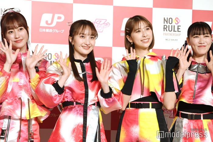 ももいろクローバーZ/(左から)佐々木彩夏、百田夏菜子、玉井詩織、高城れに(C)モデルプレス