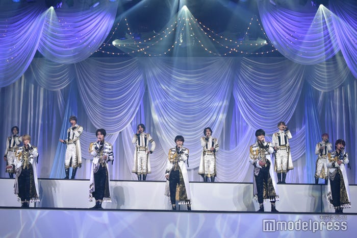 11人でパワーアップしたハーモニーを響かせたHiHi Jets&美 少年/(上段左から)金指一世、浮所飛貴、佐藤龍我、岩崎大昇、那須雄登、藤井直樹(下段左から)井上瑞稀、橋本涼、高橋優斗、作間龍斗、猪狩蒼弥 (C)モデルプレス