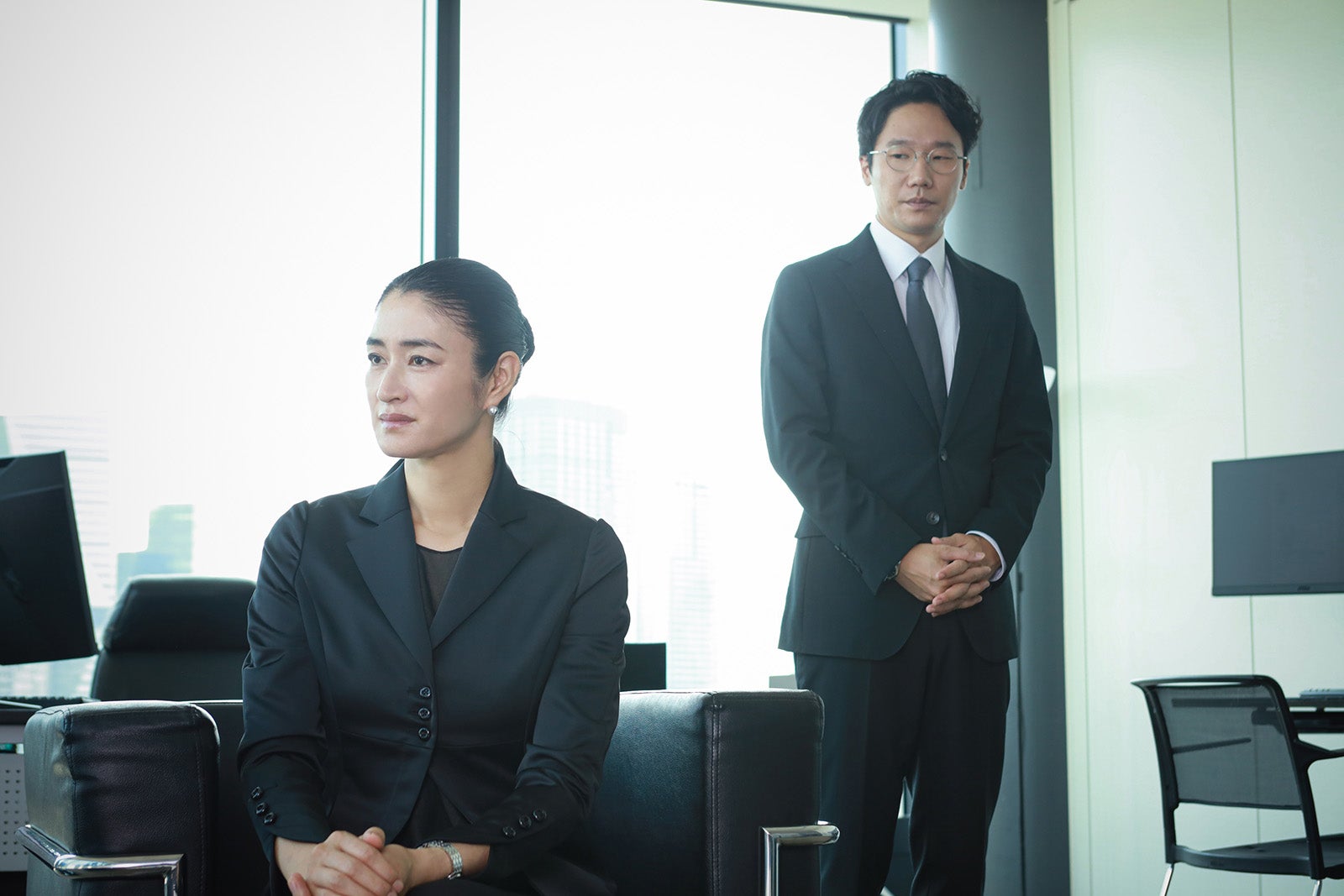 小雪、前原滉「スカイキャッスル」第5話より（C）テレビ朝日