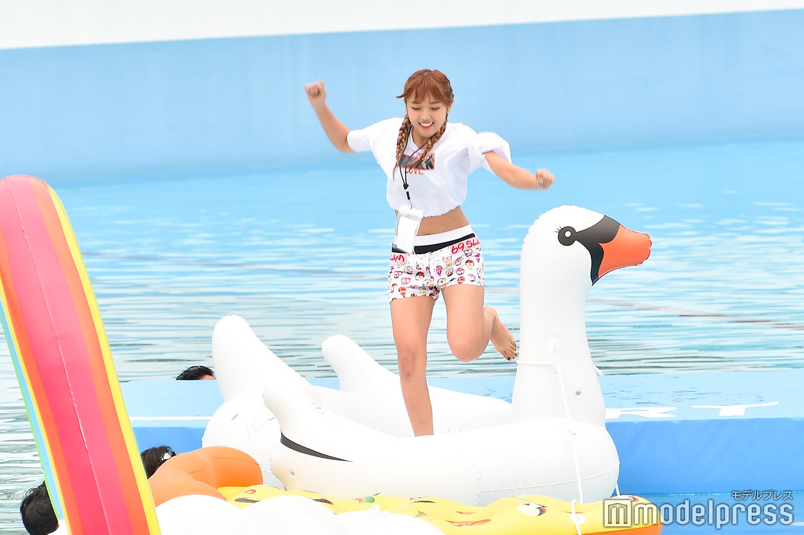 ねおんつぇる（山崎嶺緒）／（C）モデルプレス