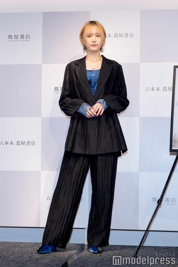 尾碕真花(C)モデルプレス