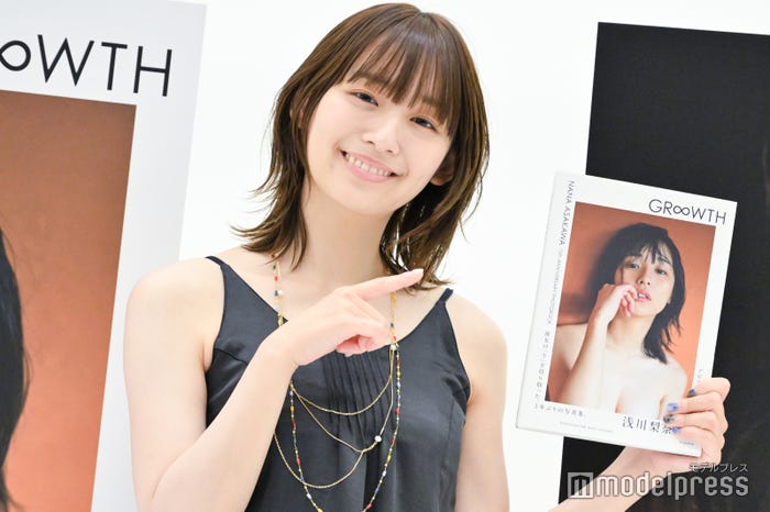 浅川梨奈 (C)モデルプレス