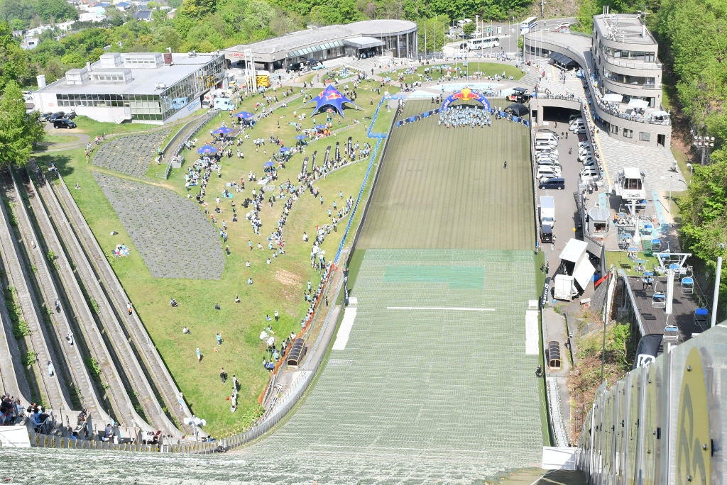 “世界で最も過酷な400m走”ヒルクライムレースに挑戦 （C）TBS