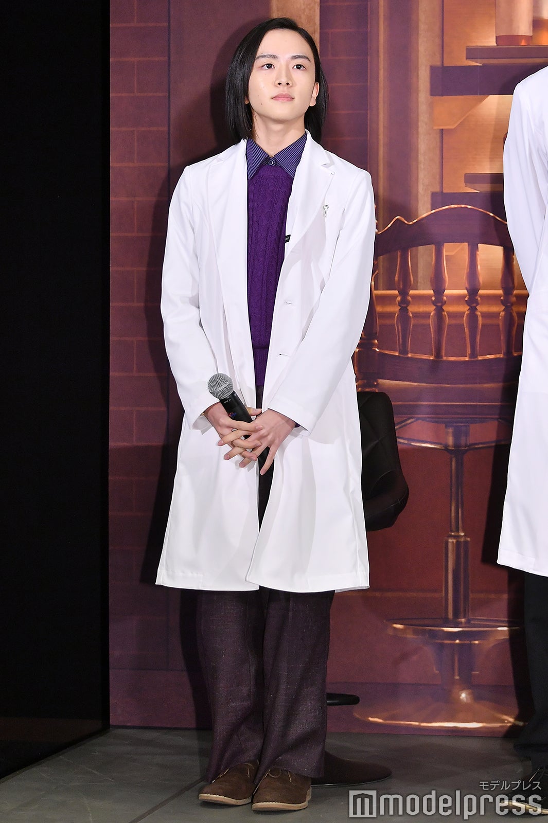 板垣李光人／「神酒クリニックで乾杯を」（C）モデルプレス