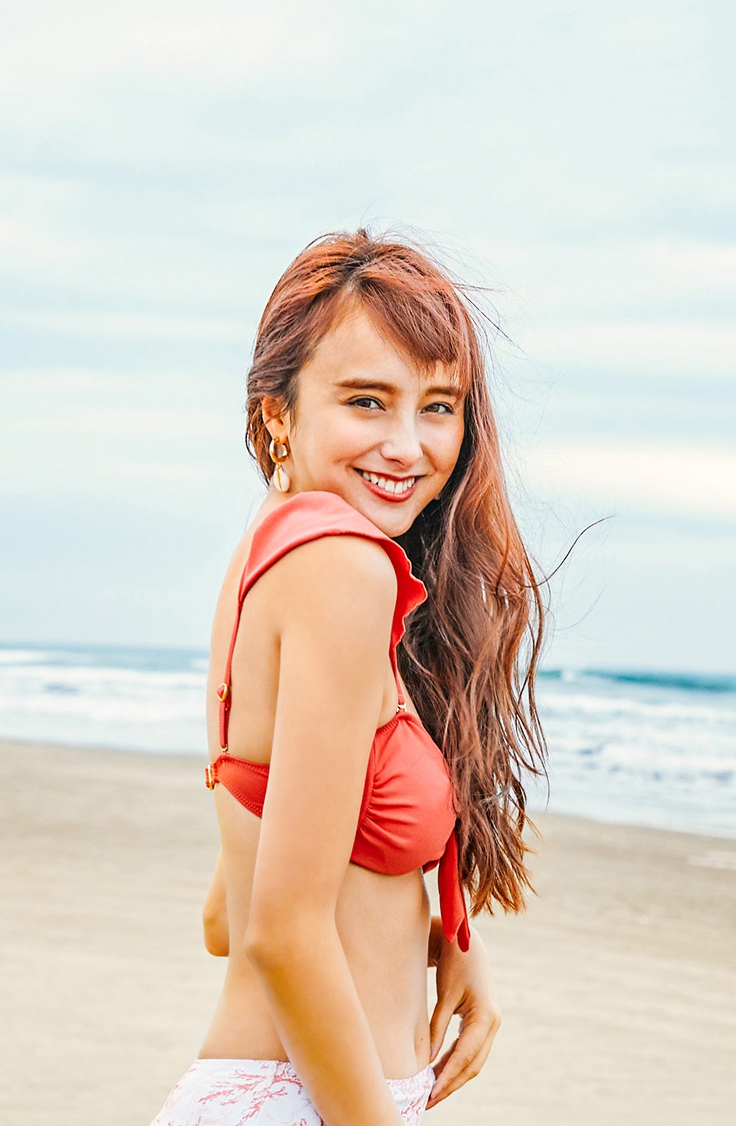 石田ニコル（Ｃ）Amuse