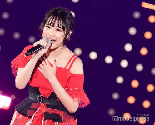 大原櫻子、投げキス&指差し…“神対応”連発 伸びやか歌声響かす<TGC2019S/S>