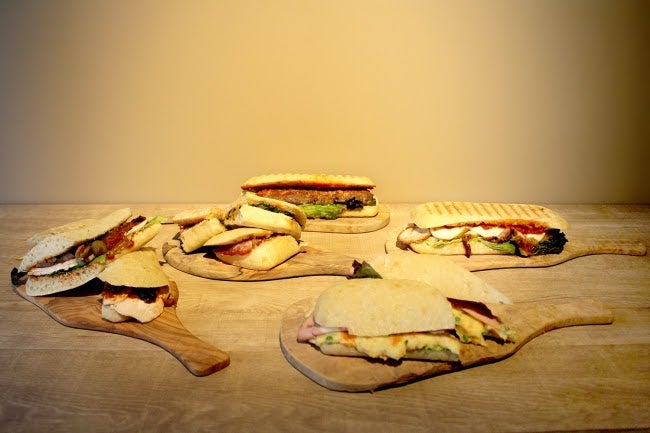 UNCLE PANIN O O／画像提供：ラチャウ