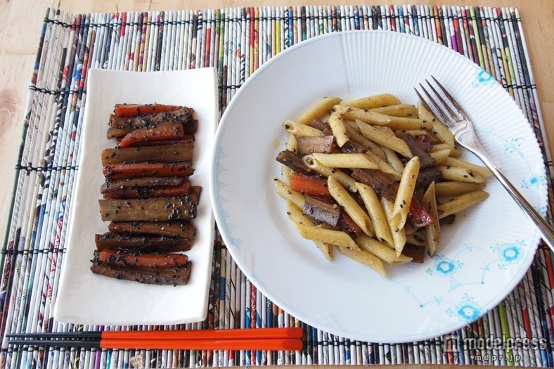 「ごぼうと人参の煮物→ごぼうと人参のピリ辛パスタ」