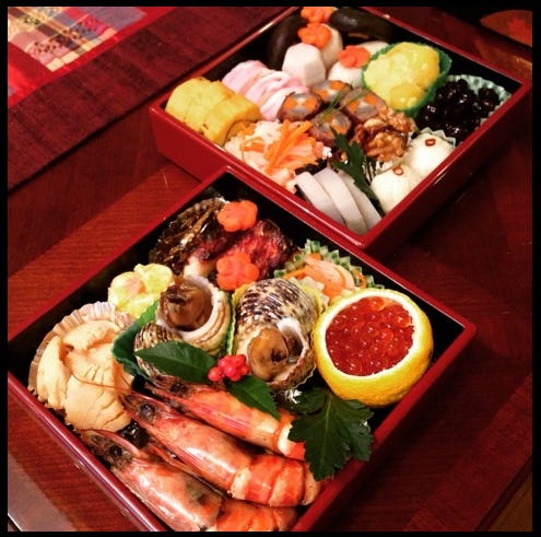 里田まいが5時間かけて手作りした愛情たっぷりのおせち料理/里田まいオフィシャルブログ(Ameba)より