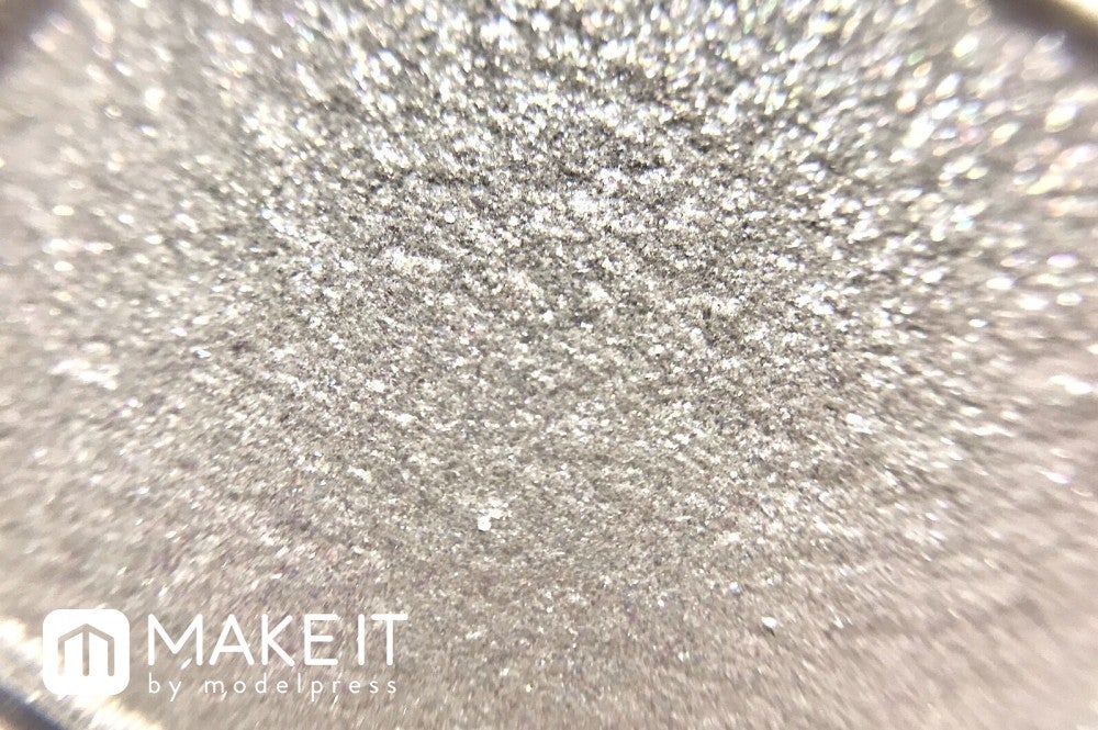 ケイト／ザ アイカラー／004 ホワイト (C)メイクイット