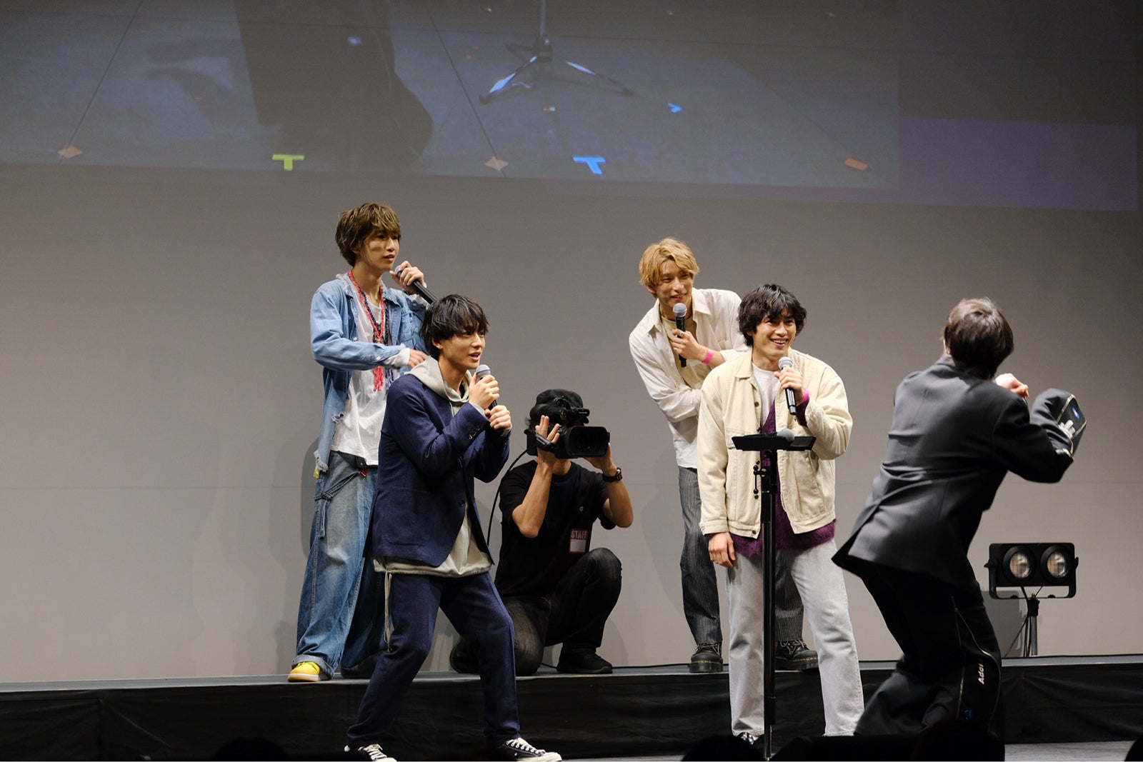 （左から）福澤希空、井上祐貴、古幡亮、樫尾篤紀、金子隼也 （C）ホリプロ