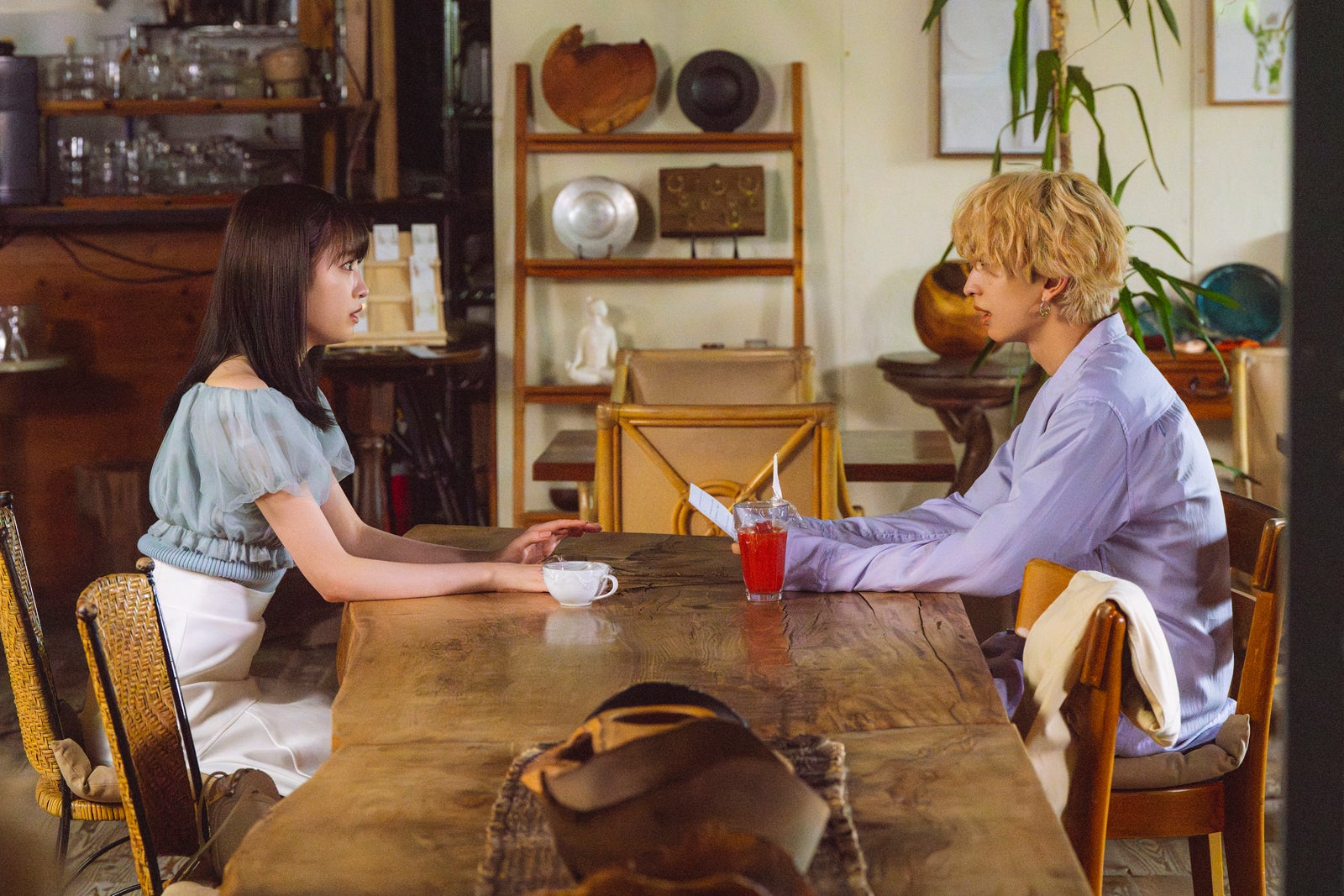 高橋ひかる、木村慧人「顔に泥を塗る」第7話より（C）テレビ朝日