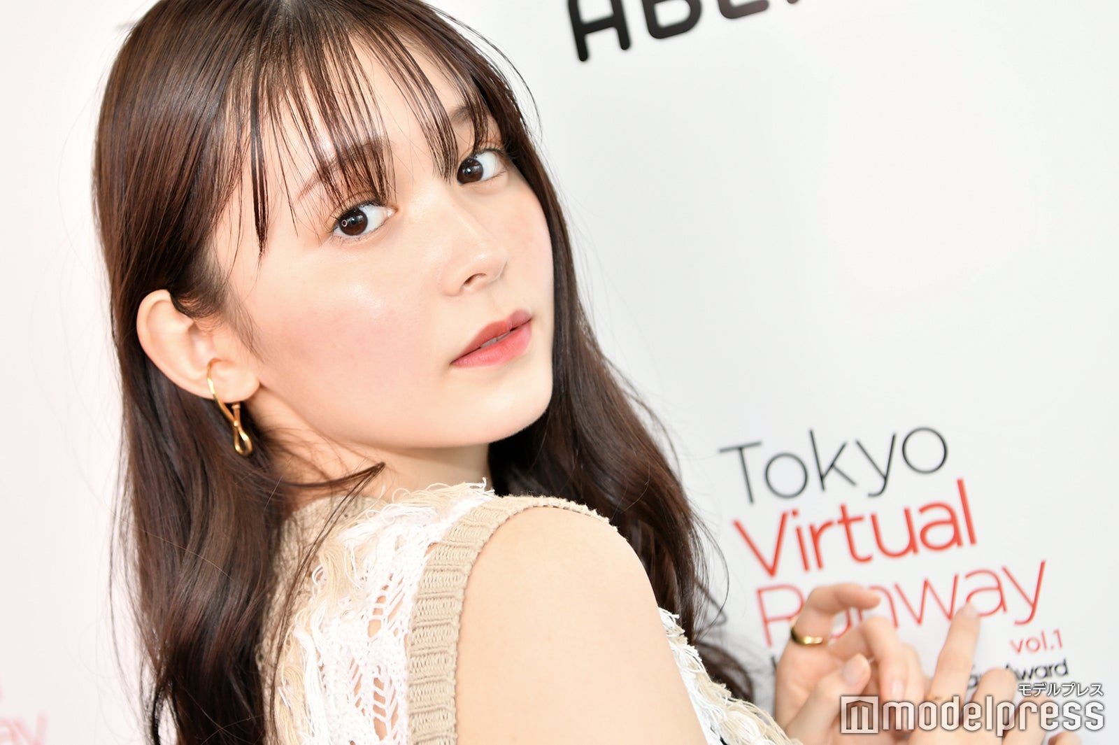 美ボディ話題の久間田琳加、反響語る　スタイルキープ法＆ガチ私服も公開＜「Tokyo Virtual Runway Live by GirlsAward」フィッティングに潜入＞