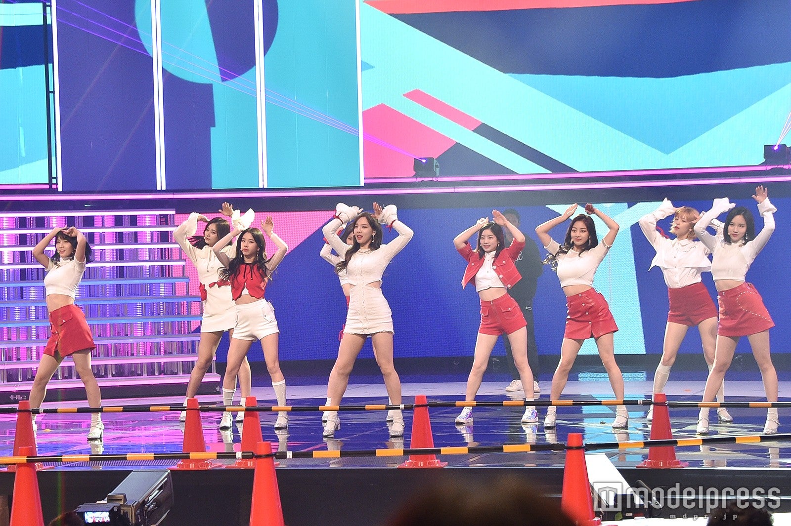 TWICE（C）モデルプレス