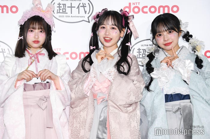 桜庭遥花、松本かれん、増田彩乃(C)モデルプレス