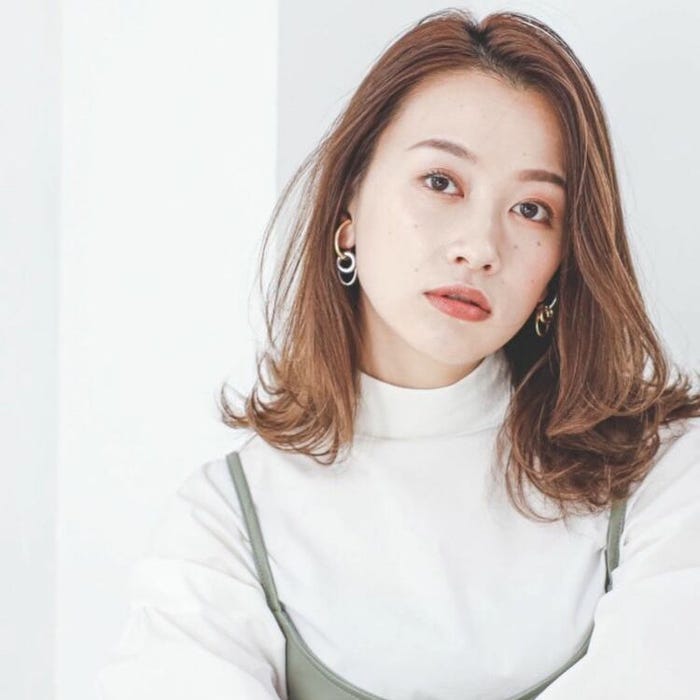 大人っぽい髪型で魅力的な女性に イメチェンにもおすすめのトレンドスタイル モデルプレス 大人っぽい髪型で魅力的な女性に イメチェンにもおすすめのトレンドスタイル モデルプレス