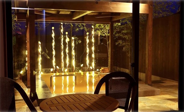 貸切り温泉“海（KAI）” ／画像提供：マリントピアリゾート