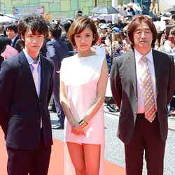 （左から）白石隼也、夏菜、喜多一郎監督