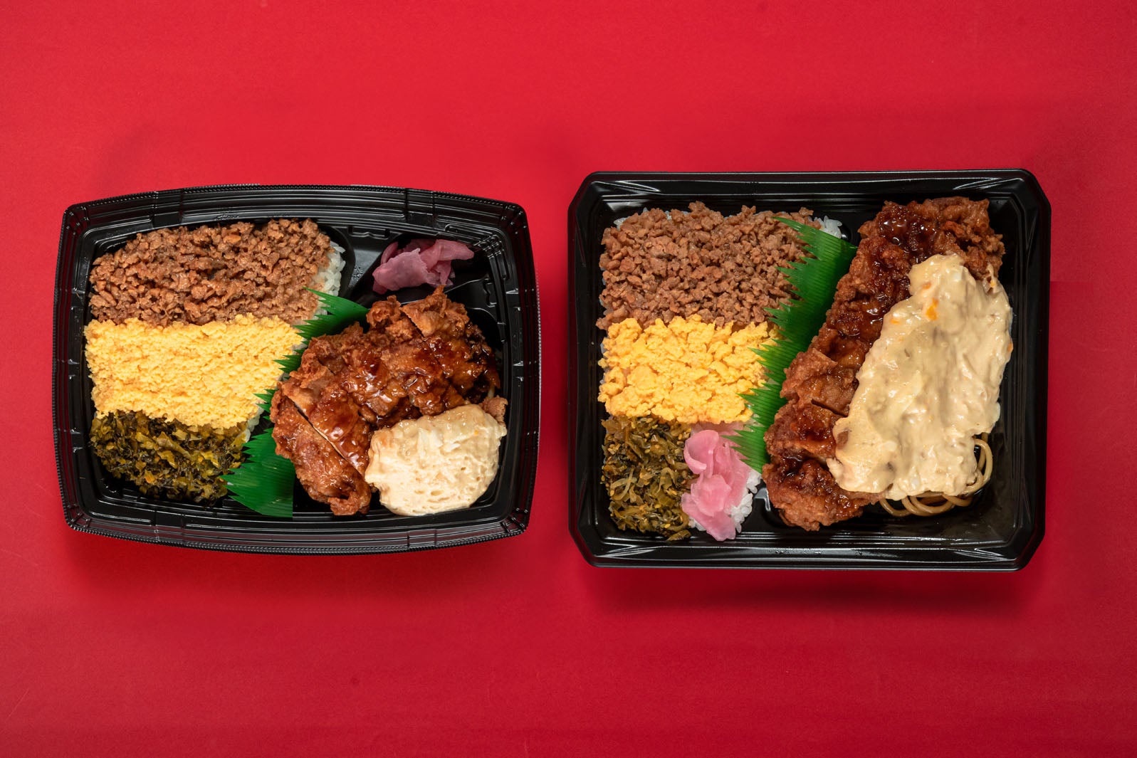 「3色そぼろ&チキン南蛮弁当」税込680円