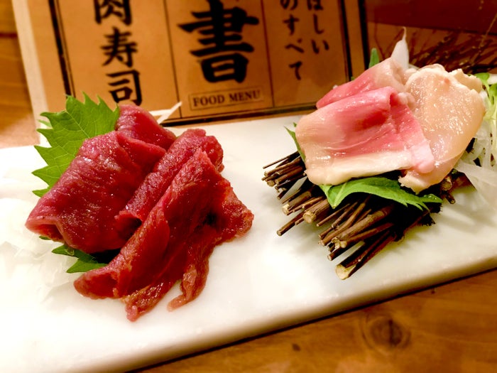 馬肉 牛 ホルモン オリジナル 肉寿司 を堪能 裏天王寺肉寿司 大阪に誕生 女子旅プレス 馬肉 牛 ホルモン オリジナル 肉寿司 を堪能 裏天王寺肉寿司 大阪に誕生 女子旅プレス