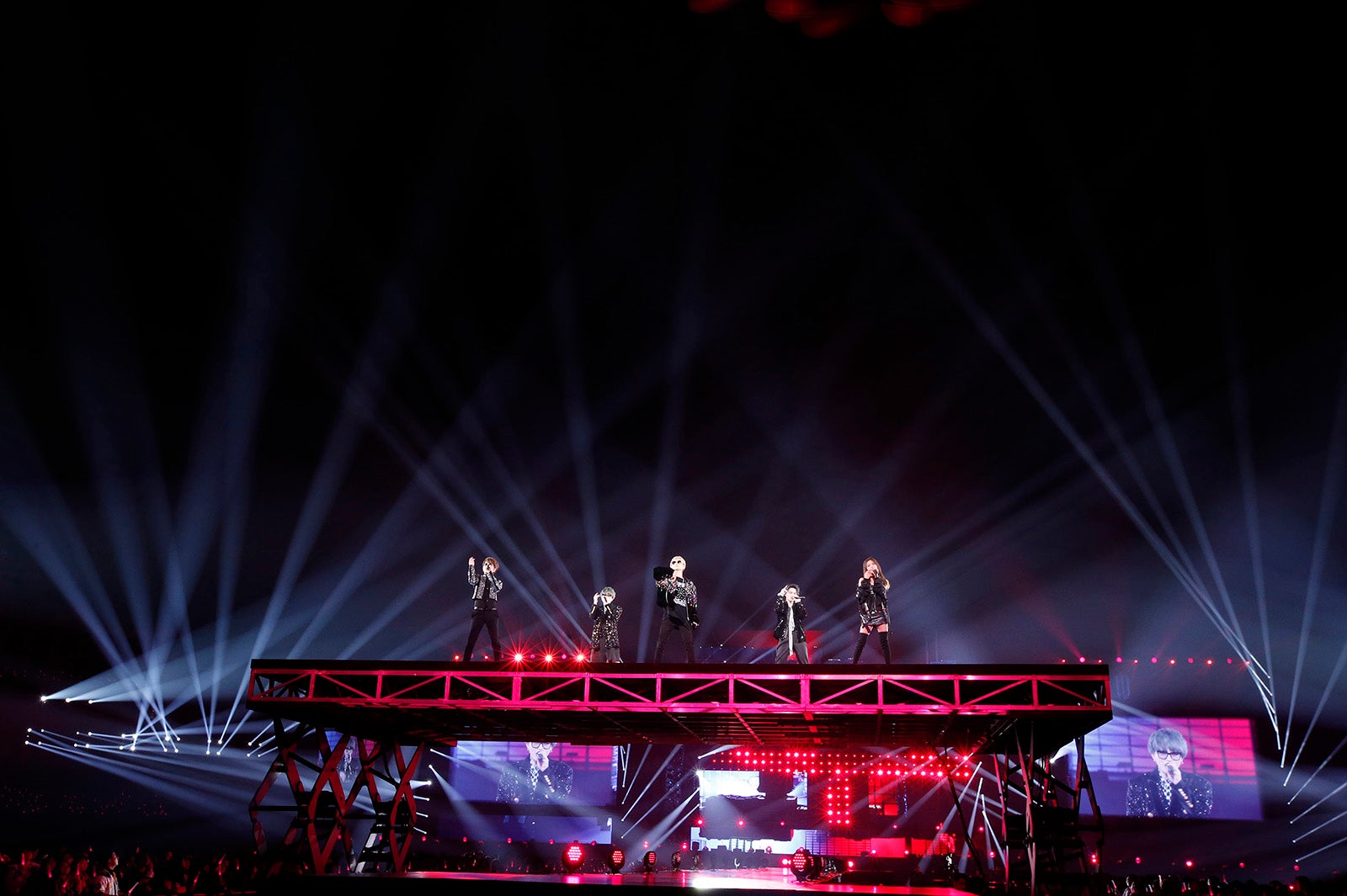 AAA（画像提供：avex）