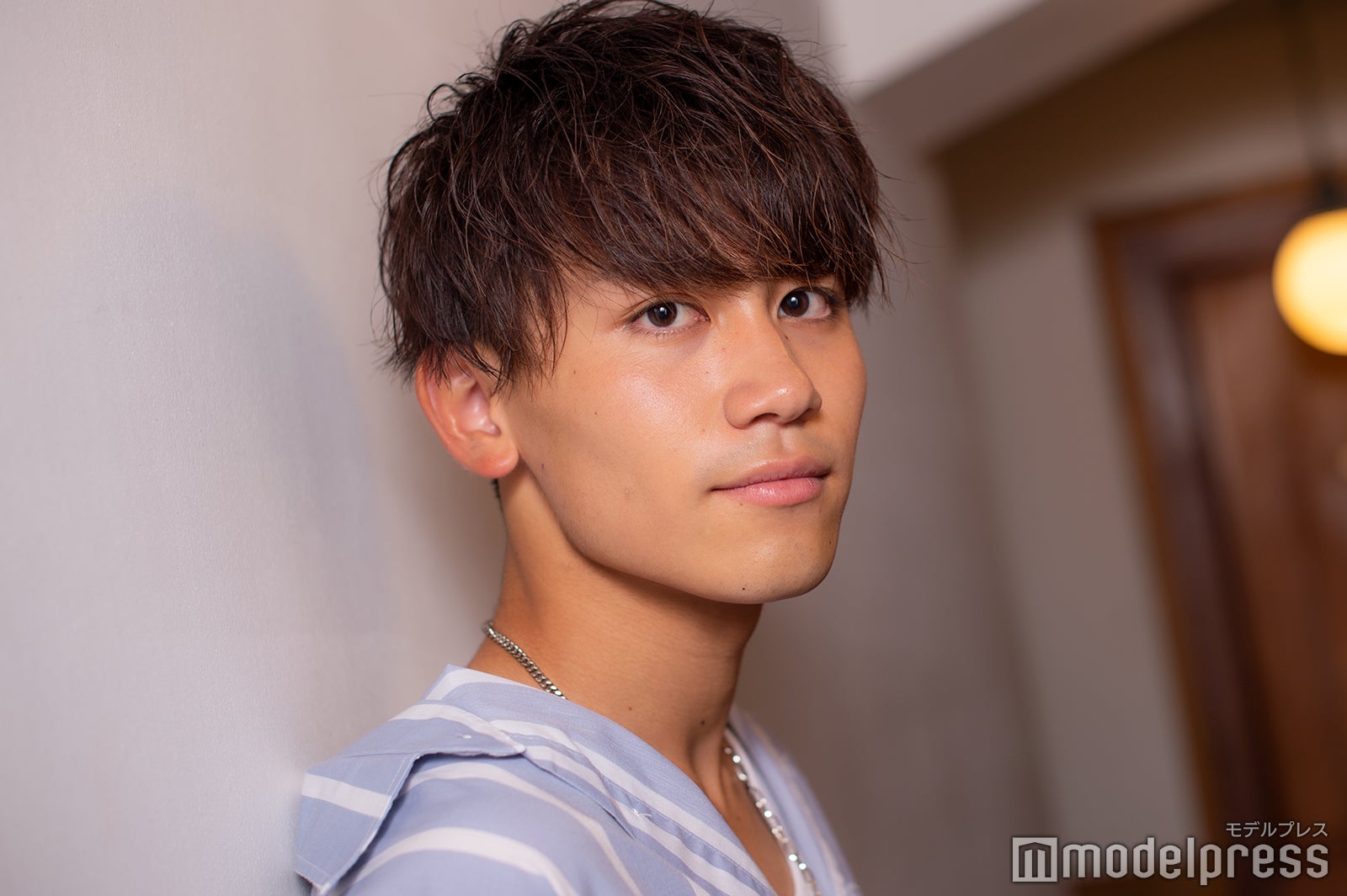 「ミスター学習院」ファイナリスト・小嶋映毅さん、 16時間インスタライブ＆コオロギ食べる配信でフォロワー増加