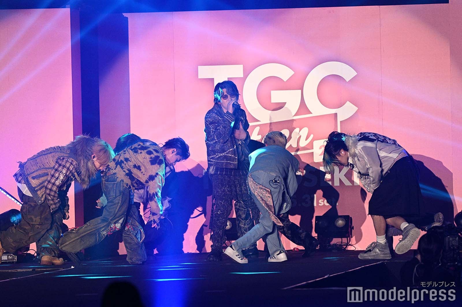 XY（C）モデルプレス