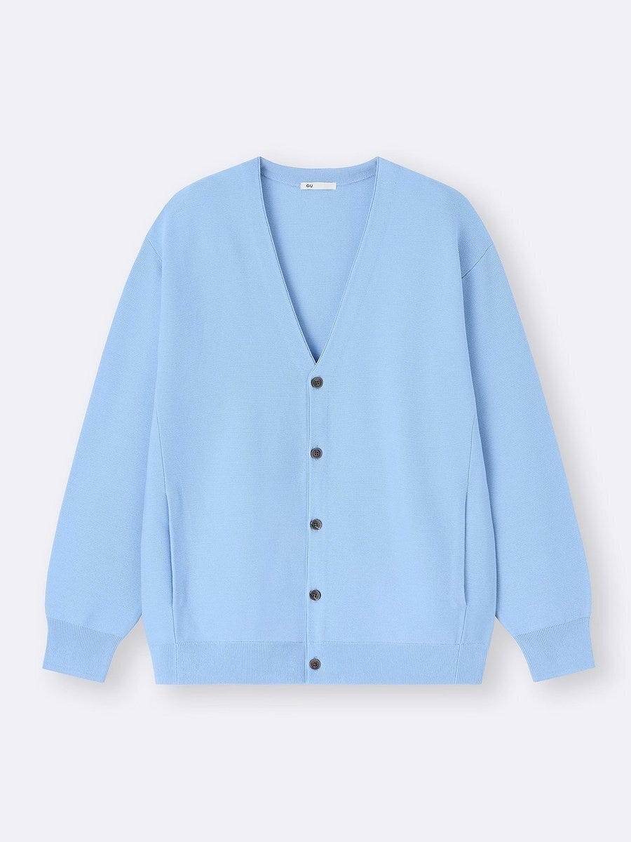 GUのウォッシャブルVネックカーディガン