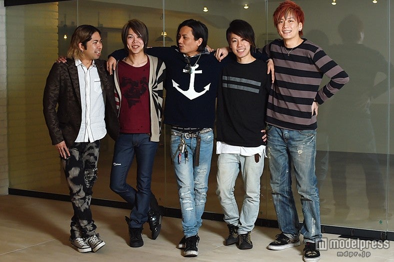 INKT（左から）mACKAz、SASSY、KOKI、kissy、Kei