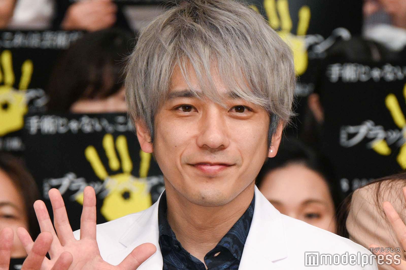 “天城スタイル”の二宮和也（C）モデルプレス