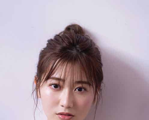 欅坂46守屋茜、ノースリーブで素肌チラリ 自然体の魅力に迫る